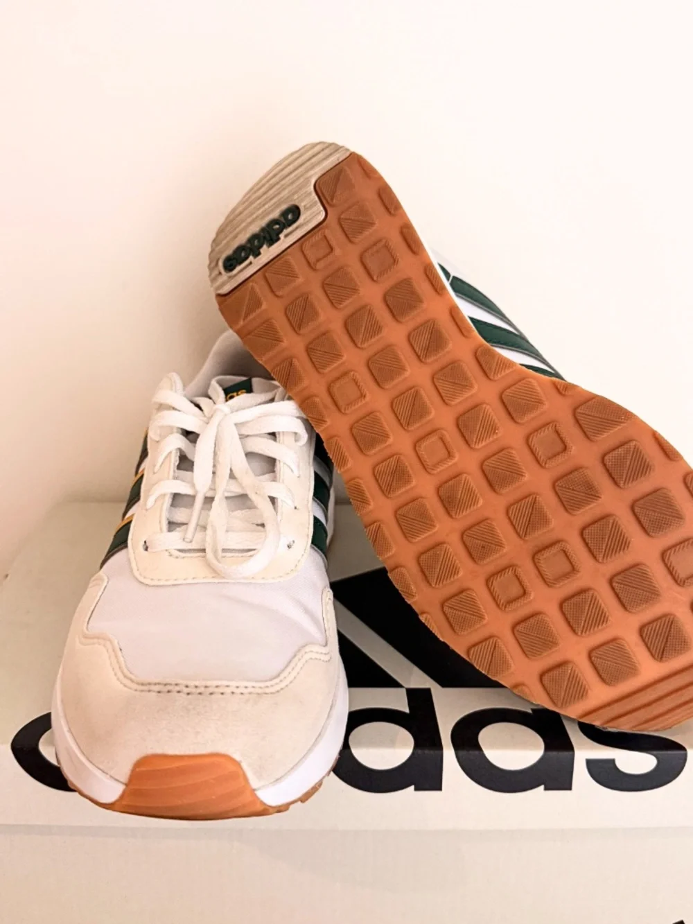 Adidas Run 60s US 4 Kids